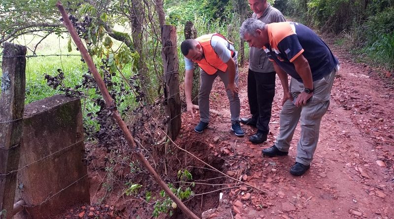 Defesa Civil avalia situação em ponte na Zona Rural